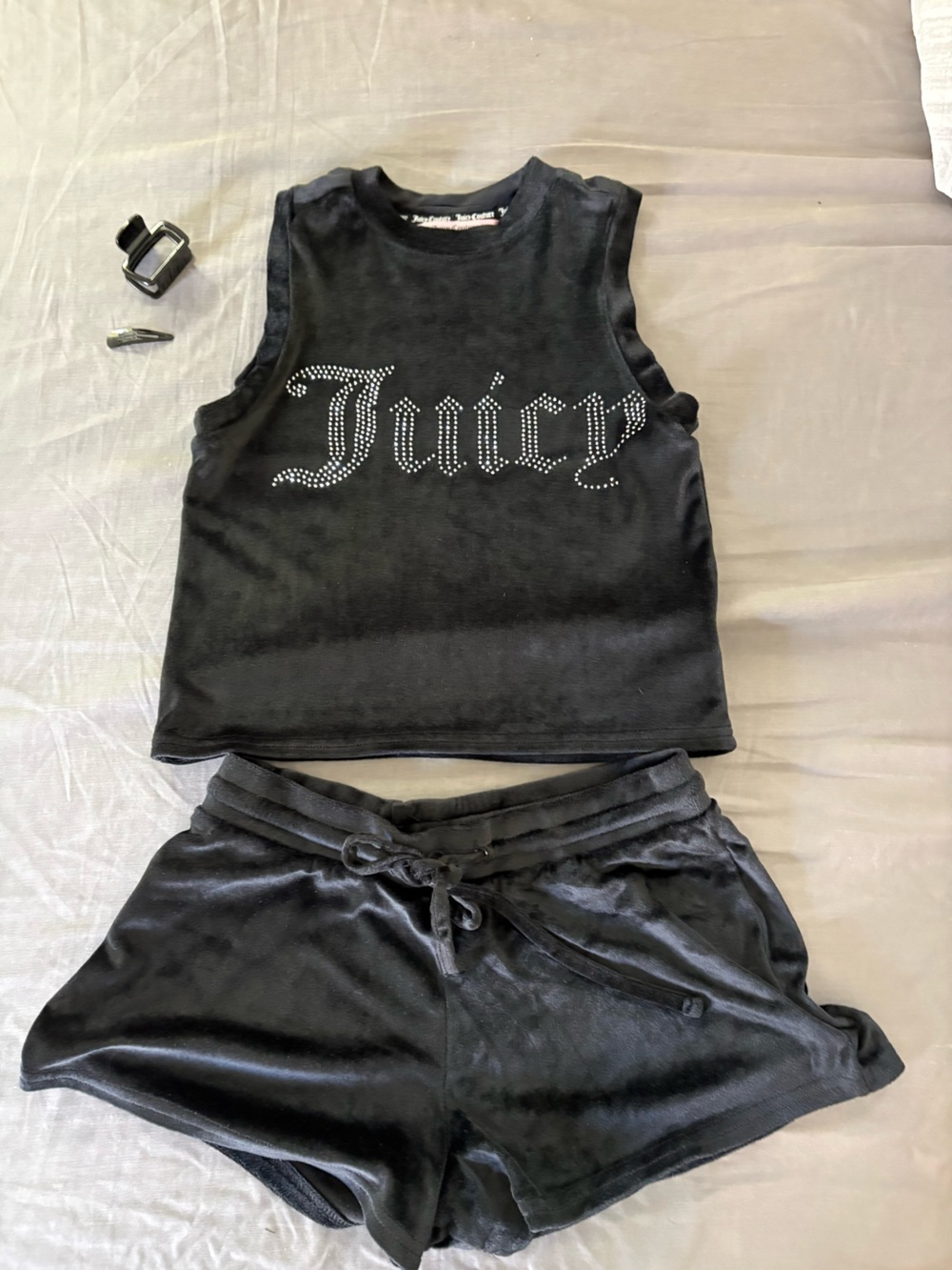 Juicy 2 piece set super cute ๐ฅฐ